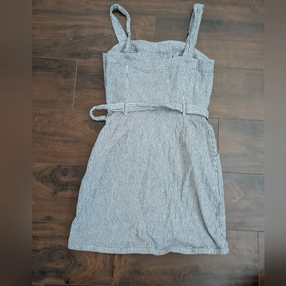 Hollister Belted Sundress - Picture 3 of 7
